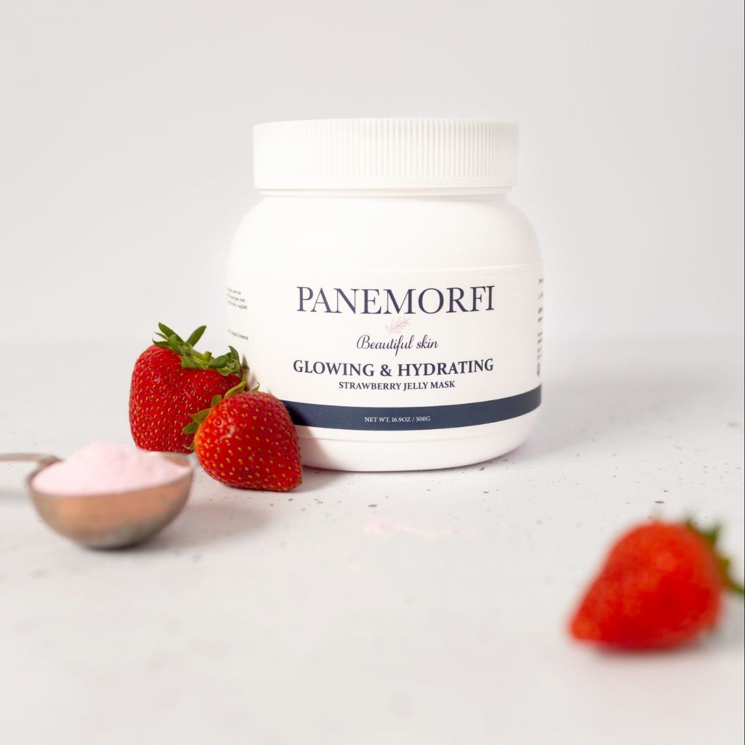 Glowing and Hydrating Strawberry Jelly Mask